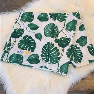 Palm print car seat cover